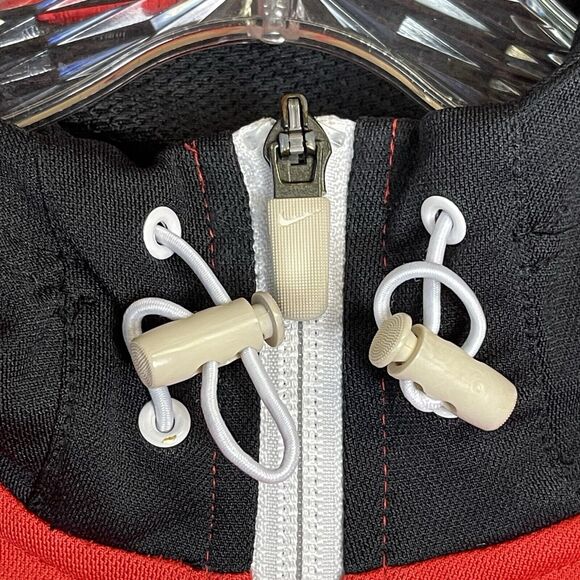 Nike Track Jacket Mens Medium Red Black LeBron James Lion Forged Swoosh Hoodie - Picture 11 of 13